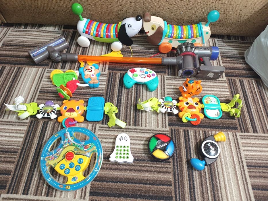 Лот іграшки, ящик з Європи