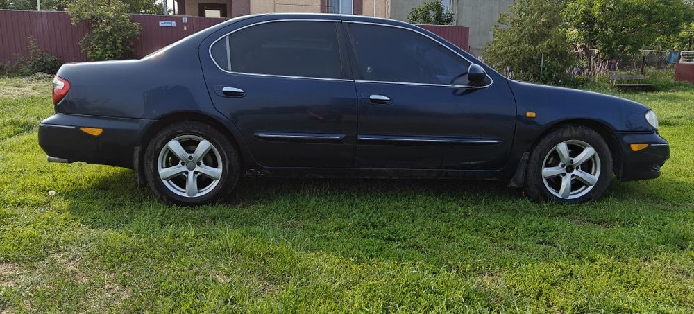 Nissan maxima a33