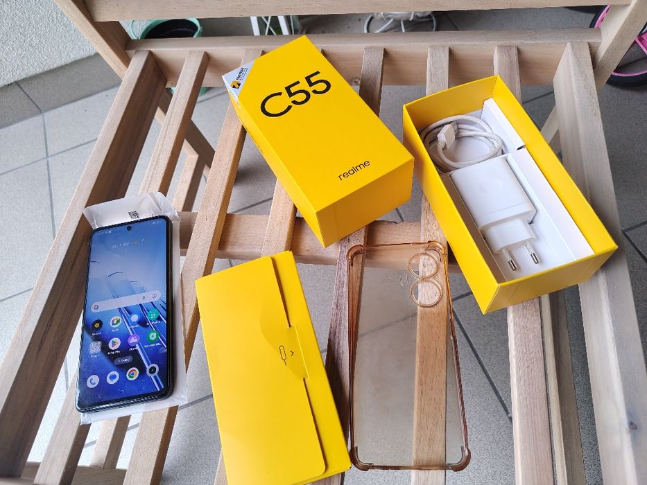 Telefon komórkowy Realme C55 6GB 128GB  pudełko ładowarka stan idealny