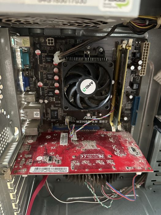 Компʼютер на запчастини