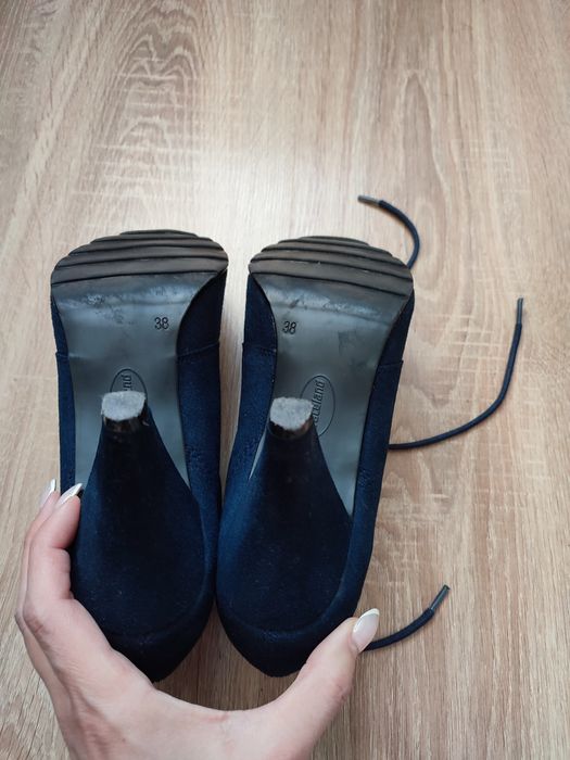 Półbuty granatowe sznurowane