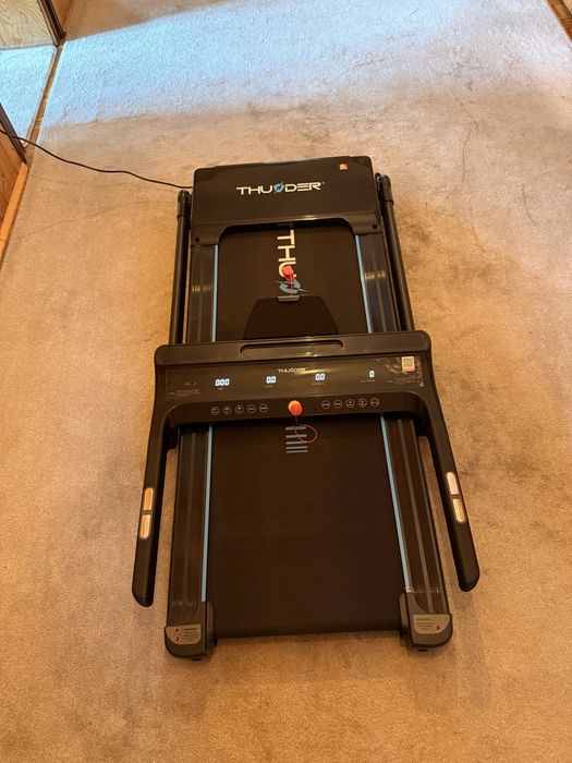 Bieżnia elektryczna THUNDER ULTRA-BLACK