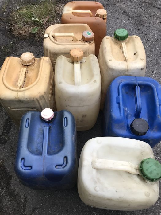 Каністри 20 л.