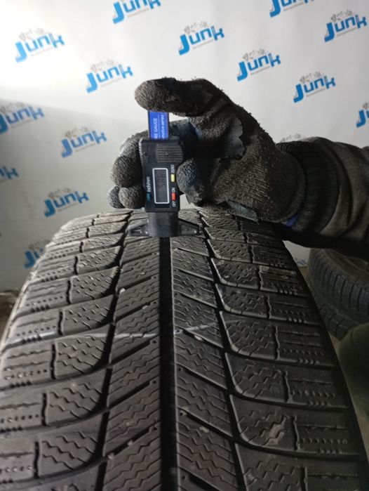 Шини Michelin X-Ice XI3 225/50 R18 95H Run Flat ZP Б/У 5,5 мм