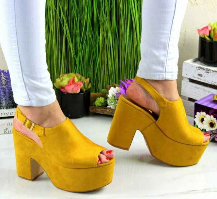Żółte sandały na platformie rozmiar 37
