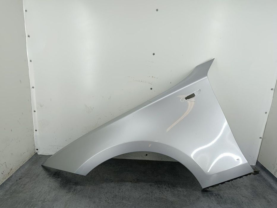 BŁOTNIK LEWY PRZÓD BMW 1 E87 354/7