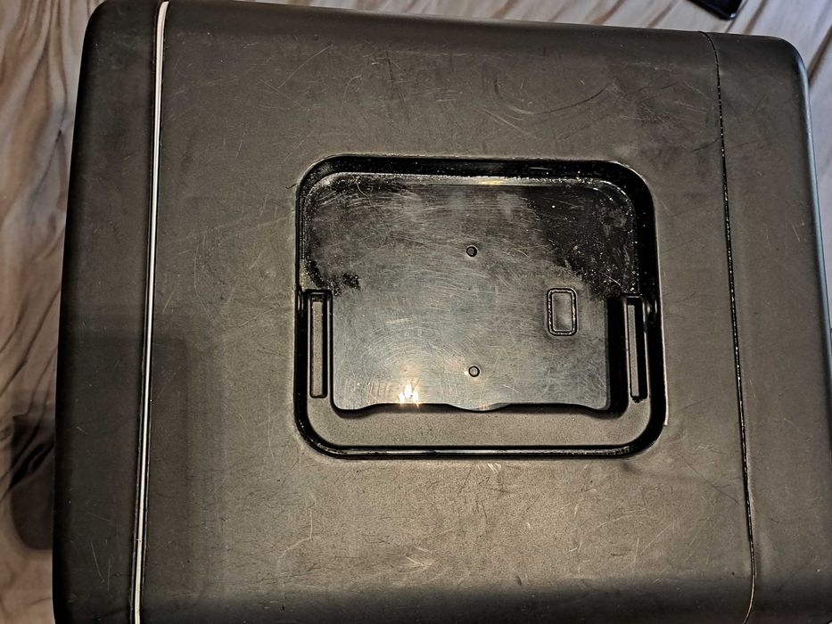 Mini geladeira em ótimo estado à venda