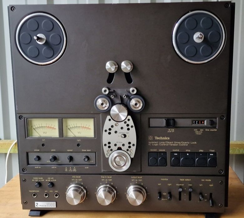 Magnetofon Technics RS-1500US