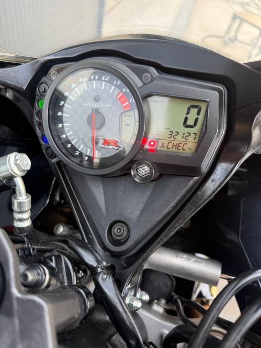 Suzuki GSXR 1000 k8