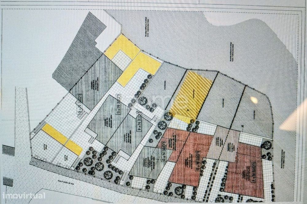 Plot of Land with Approved Project for a Single-Family Home