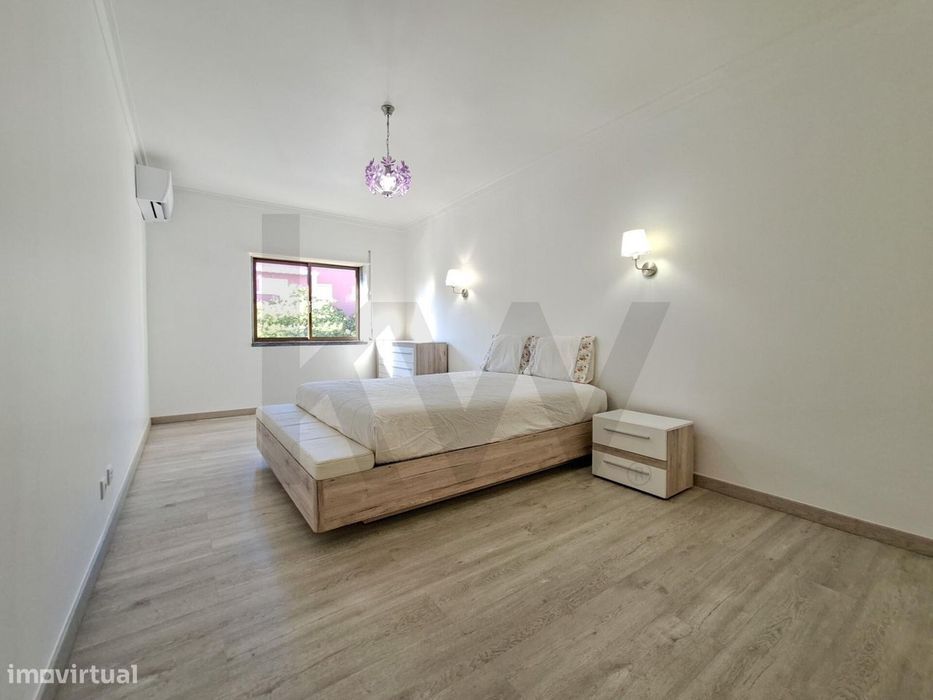 Apartamento T2 muito amplo, com ar condicionado, Sofisticado na Presti