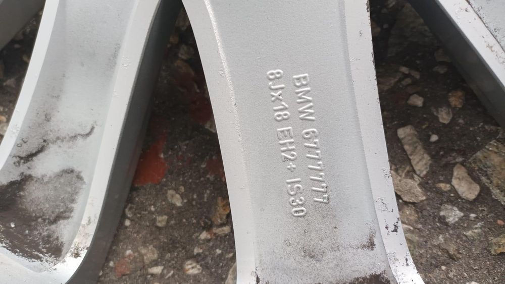 Felgi aluminiowe z oponami do BMW 18 cali