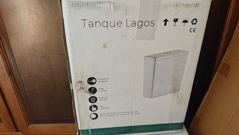 Sanita e tanque Lagos ainda na caixa