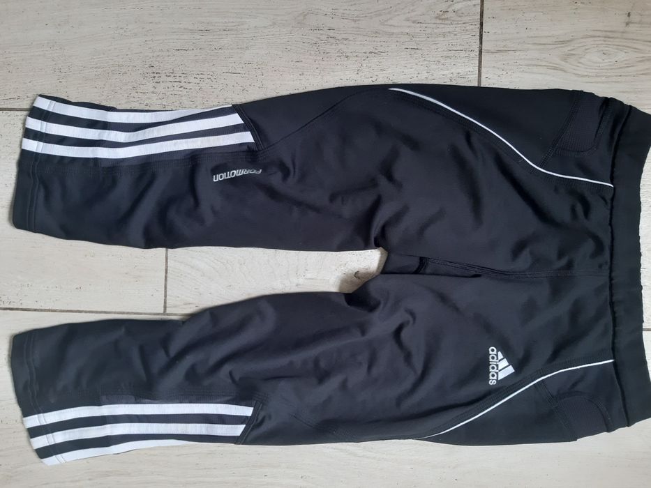 Czarne legginsy _Adidas Response 36