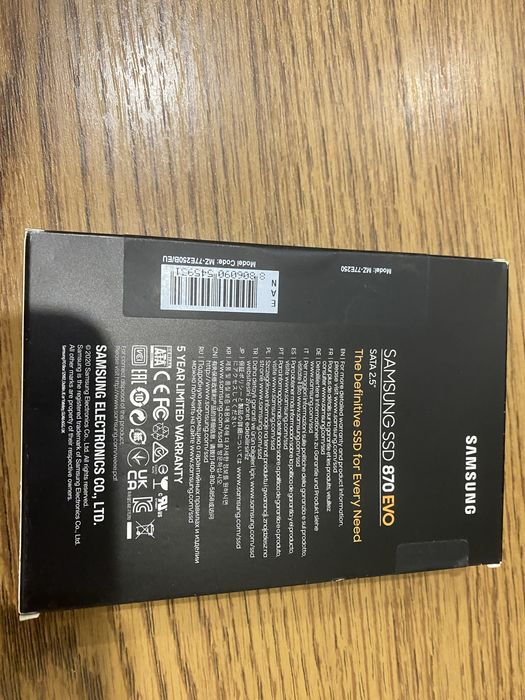 SSD SAMSUNG 870 evo 250 Gb новий гарантія!