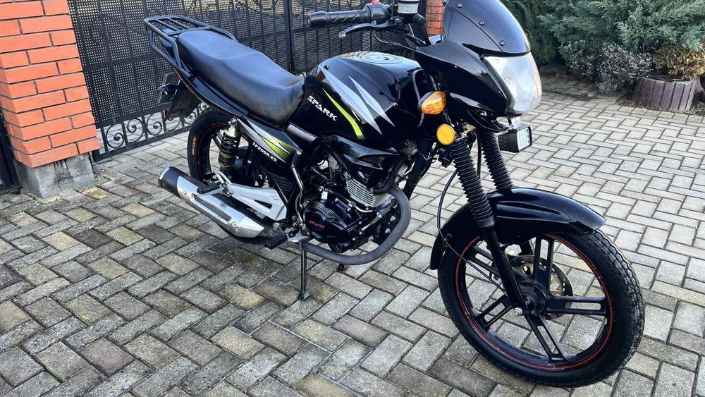 Продам мотоцикал у ідеальному стані  обєм 200 кубів.