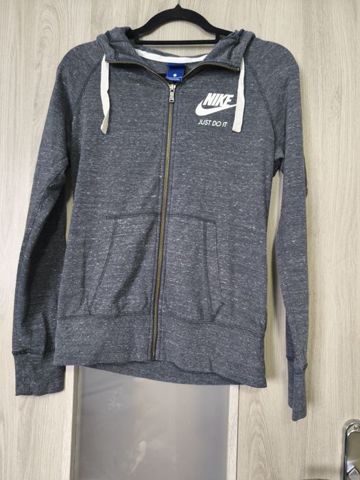 Szara bluza z kapturem Nike r. S