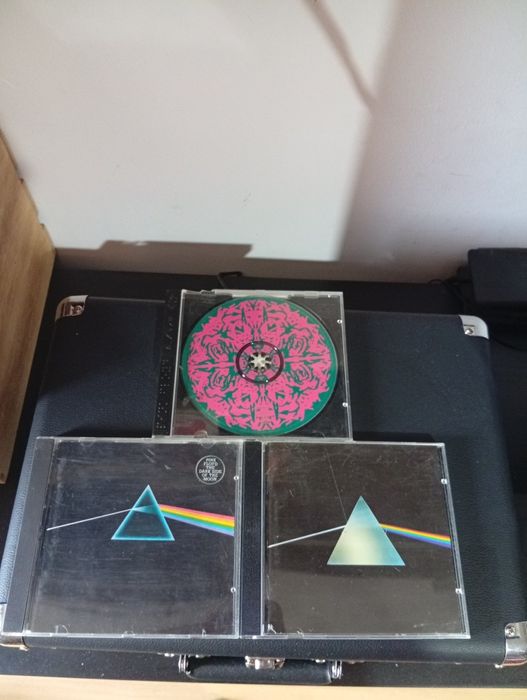 Conjunto de CDs pink Floyd