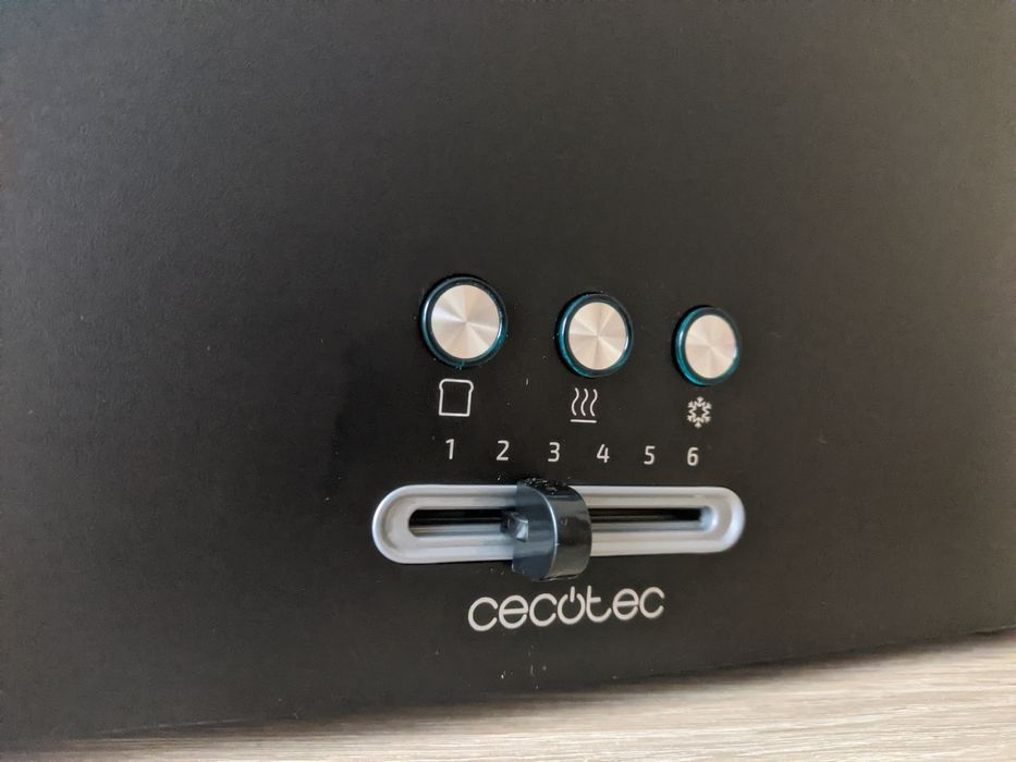 Toster Cecotec nowy czarny