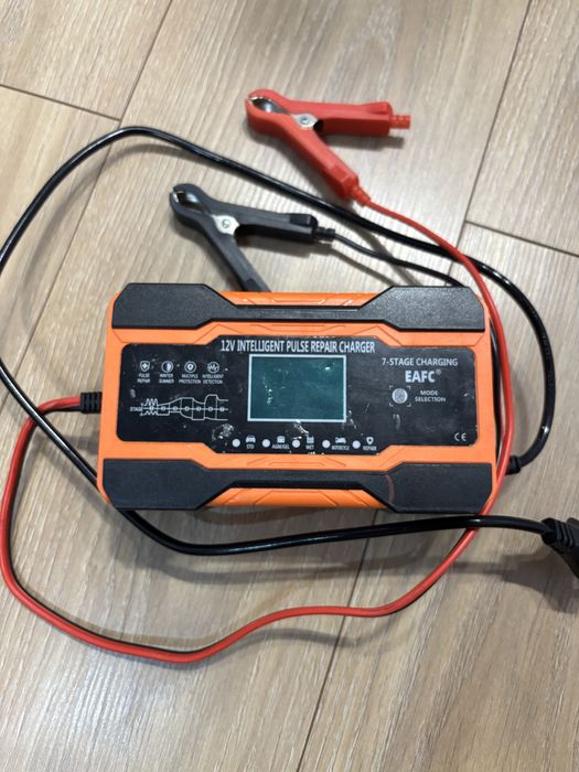 Зарядне для акамуляторів