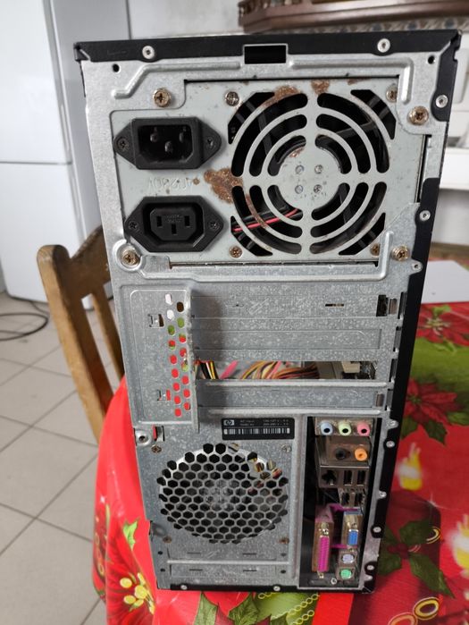 Torre PC a trabalhar
