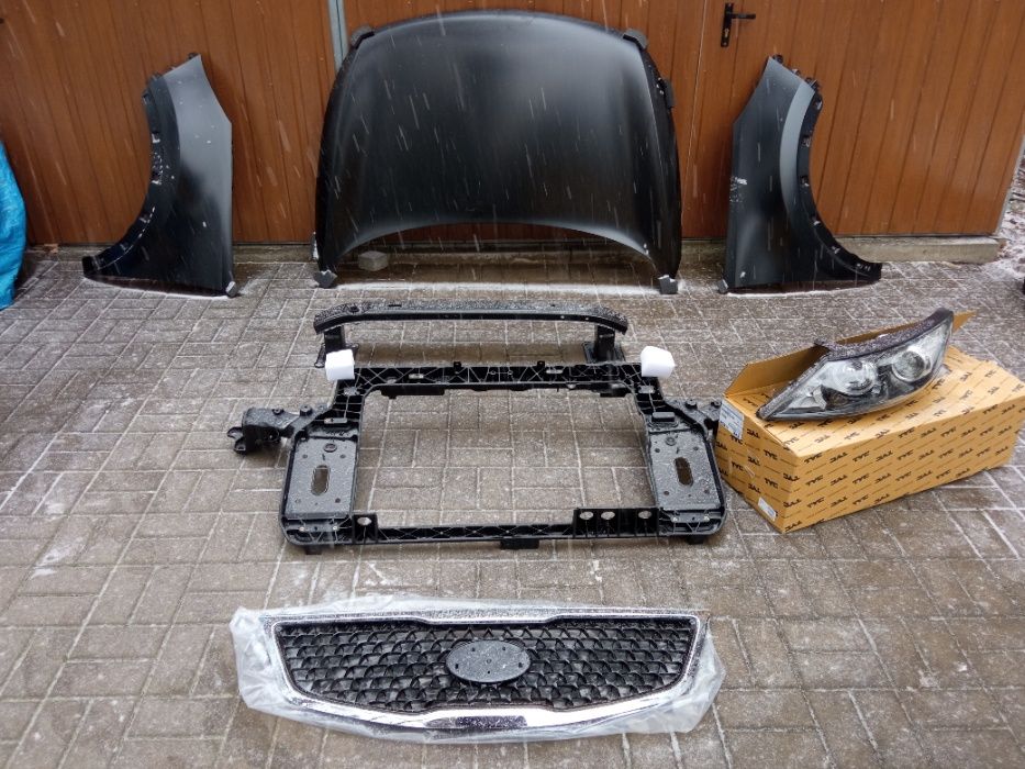 KIA SPORTAGE III 2010 - belka wzmocnienie zderzaka