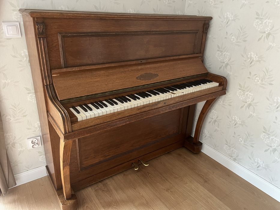 Pianino piekne stan 4+ H. KLEIN  dla konesera