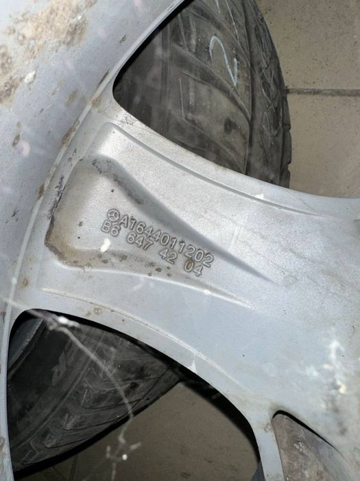 Відмінні Диски Mercedes R19 б/у комплект D19-439 5x112