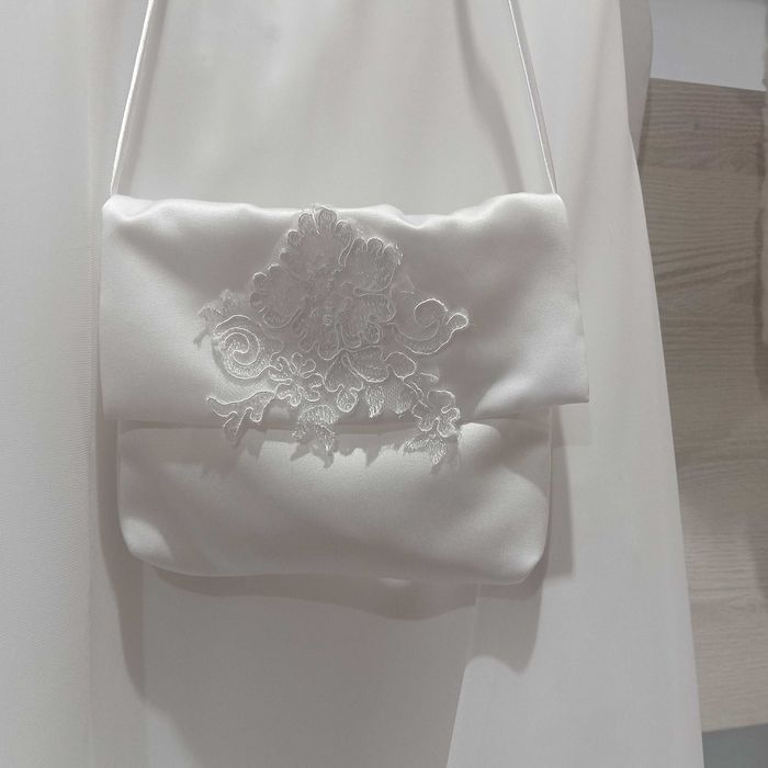 Sprzedam sukienko- alba