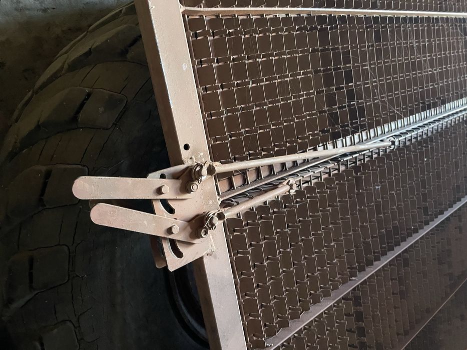 Гідро мотор реверса наклонної камери Case 2388 393903А1