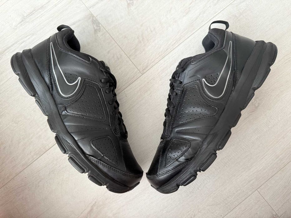 Кросівки шкіряні Nike T-Lite XI, оригінал, р-р 41, уст 26,5 см