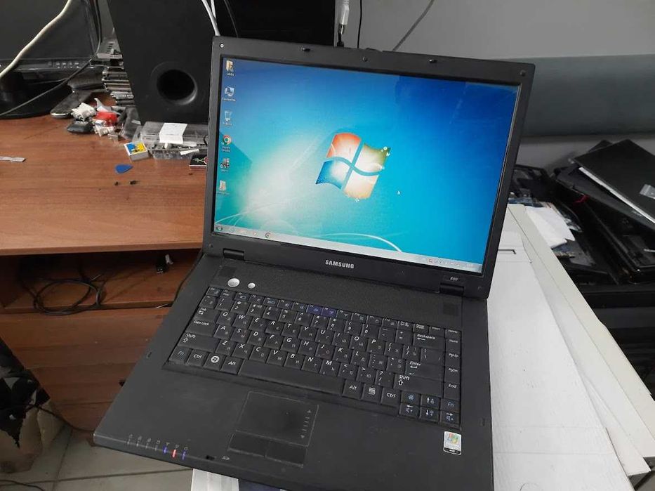 Ноутбук Samsung R60