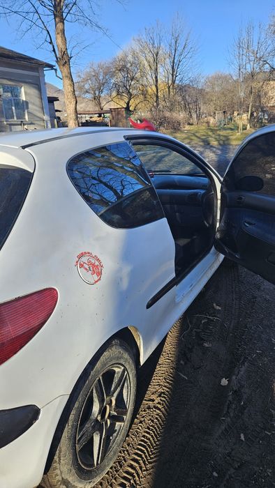 Peugeot 206 2002р