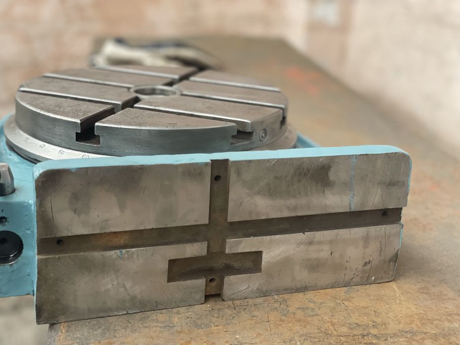 Стіл поворотний 250мм.