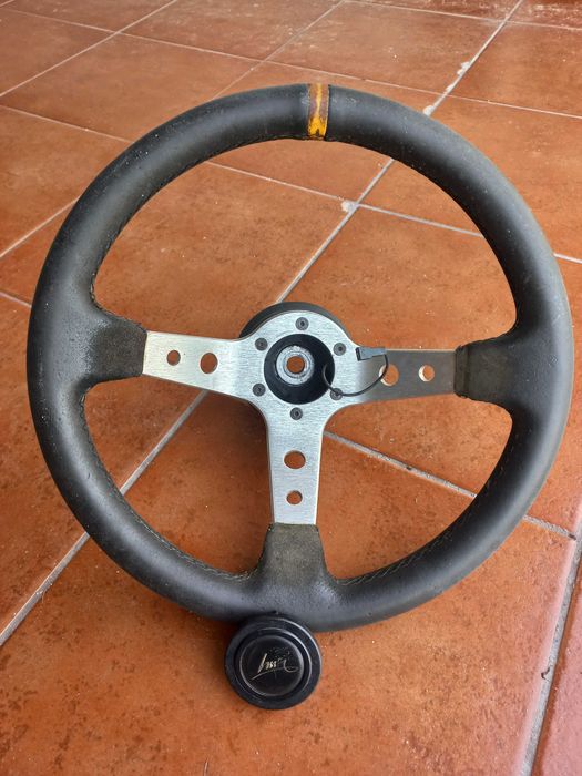 Volante e cubo luisi