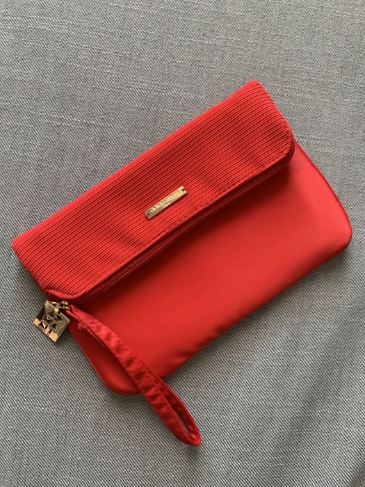 Kosmetyczka Armani na zamek