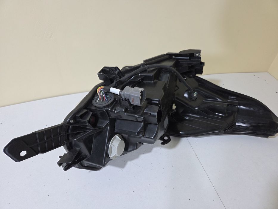 Фара ліва Subaru Outback Legacy B16 2023-2025 USA