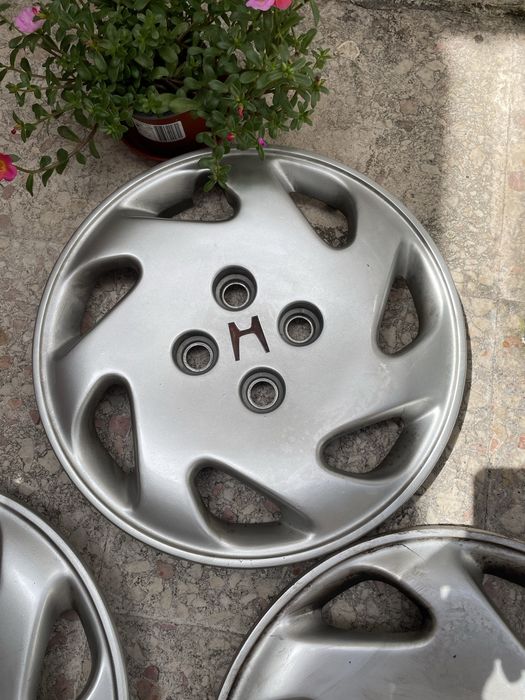 Jantes 14 c/ pneus seminovos e tampões Honda Civic EG