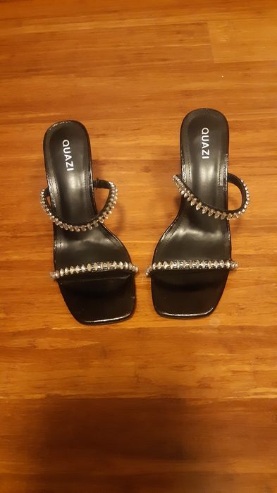 Szpilki, klapki z cyrkoniami Quazi 37