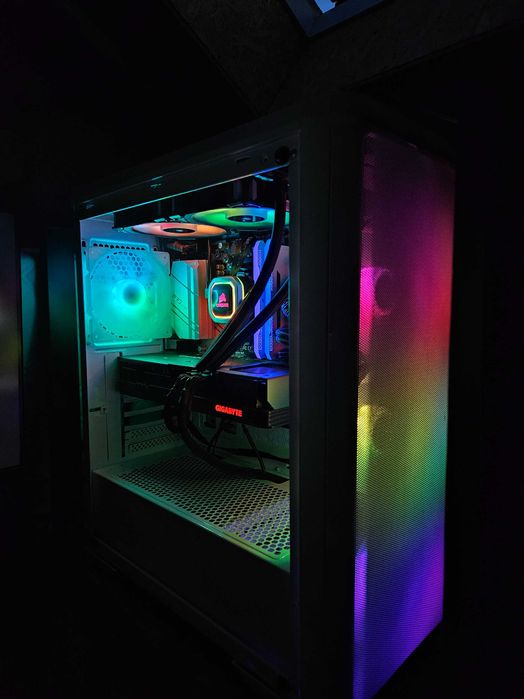 Komputer do gier Ryzen 7 3700X 32GB DDR4 RX7600XT WYMIANA