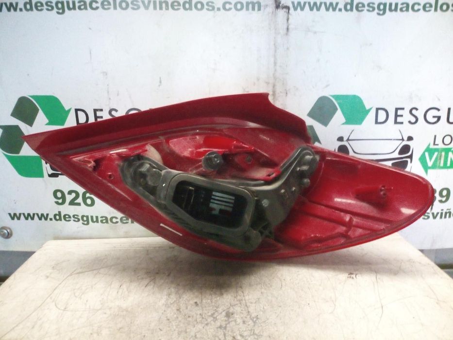 FAROLIM TRASEIRO ESQUERDO PEUGEOT 207 2006