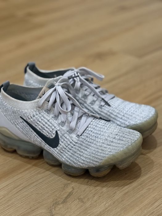 Ténis Nike - Jordan e VaporMax