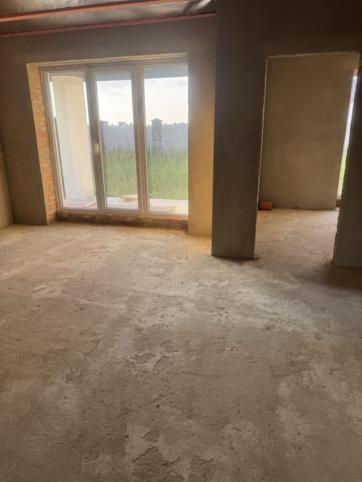 Продам стильну американку з внутрішніми роботами