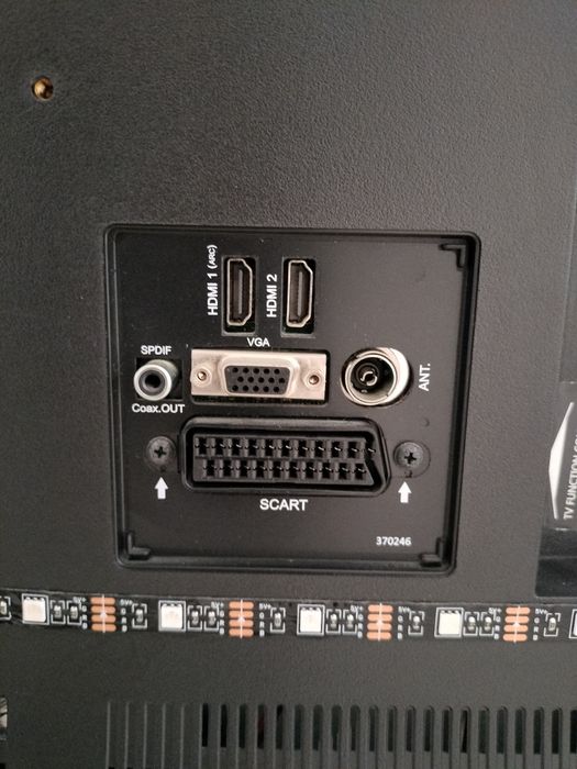 Qilive TV 32'' LED with HDMI, USB, and Ambient Lighting — Ready to Use!64752416948739123