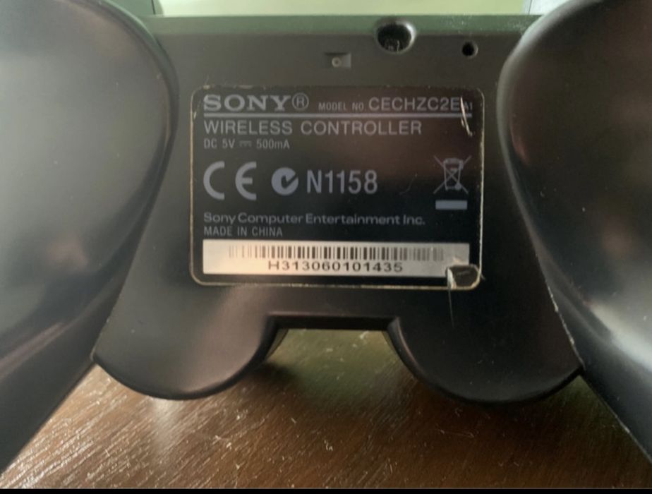 PlayStation 3 Slim + 3x DualShock3