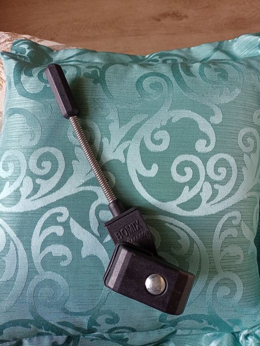 Uchwyt uniwersalny do parasolki