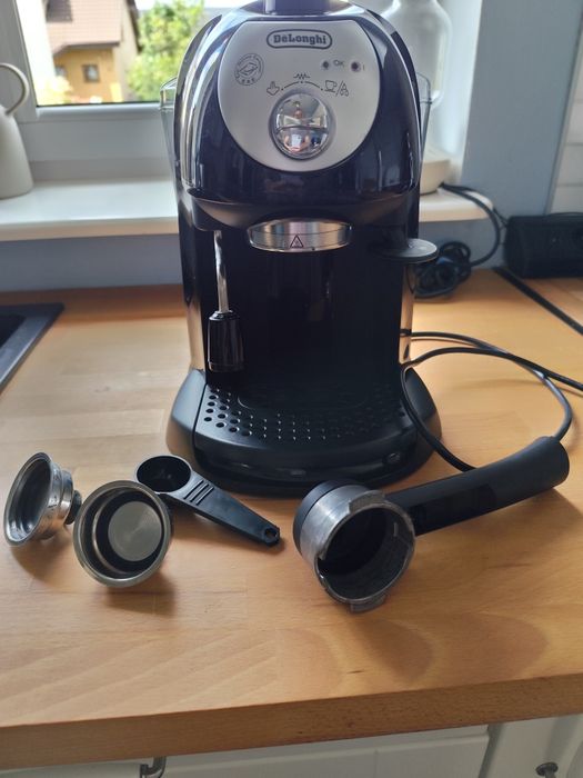 Ekspres ciśnieniowy kolbowy DeLonghi 15 bar