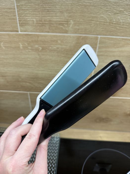 Prostownica do włosów REMINGTON Shine Therapy S8550