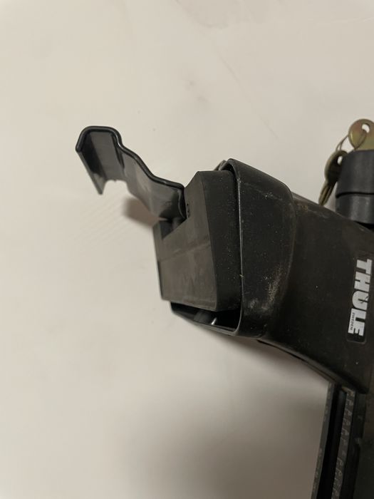 Bagażnik dachowy THULE – belki 135 cm – system na krawędź dachu