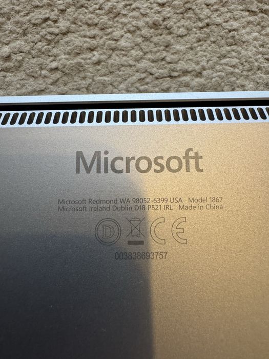 Vendo surface avariado445486511665326082